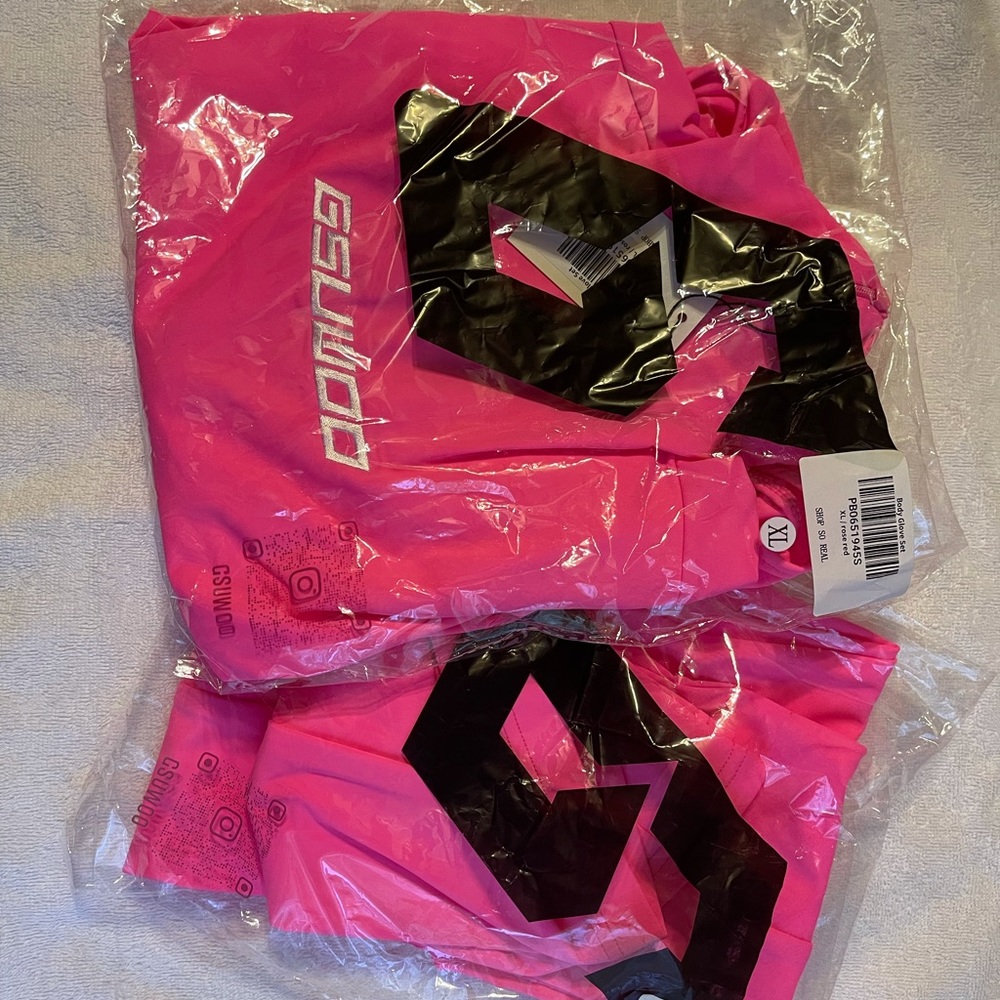 Body glove set by GSUWOO